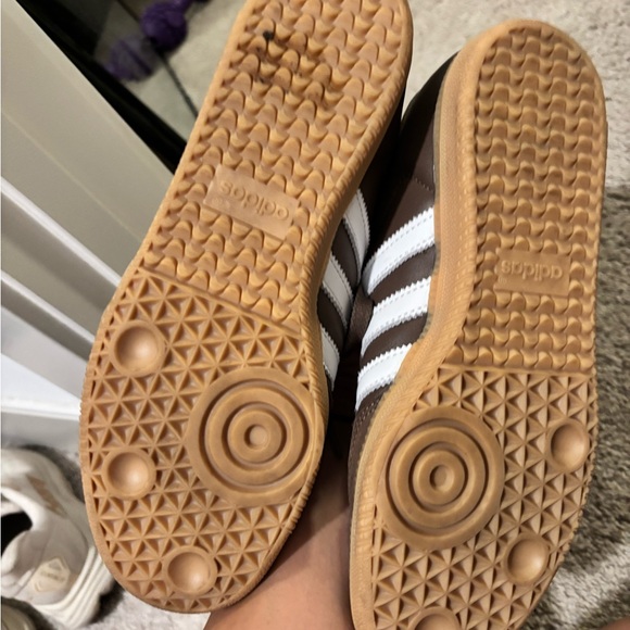 Adidas women’s Brown and White Sambas - Picture 6 of 6